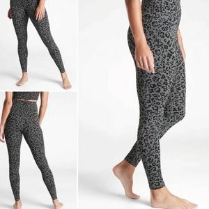 Athlete Elation high rise animal print tights. SZ M